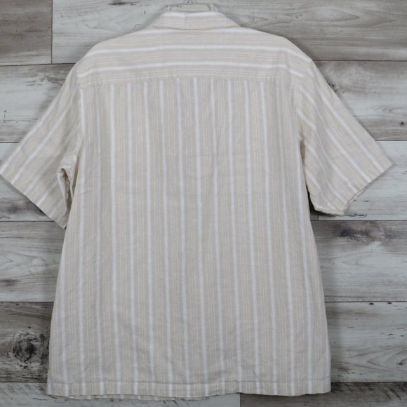 Concepts* Claiborne Men's Short Sleeve Button Down Shirt~ Size XL(Tan/White) - Picture 3 of 11